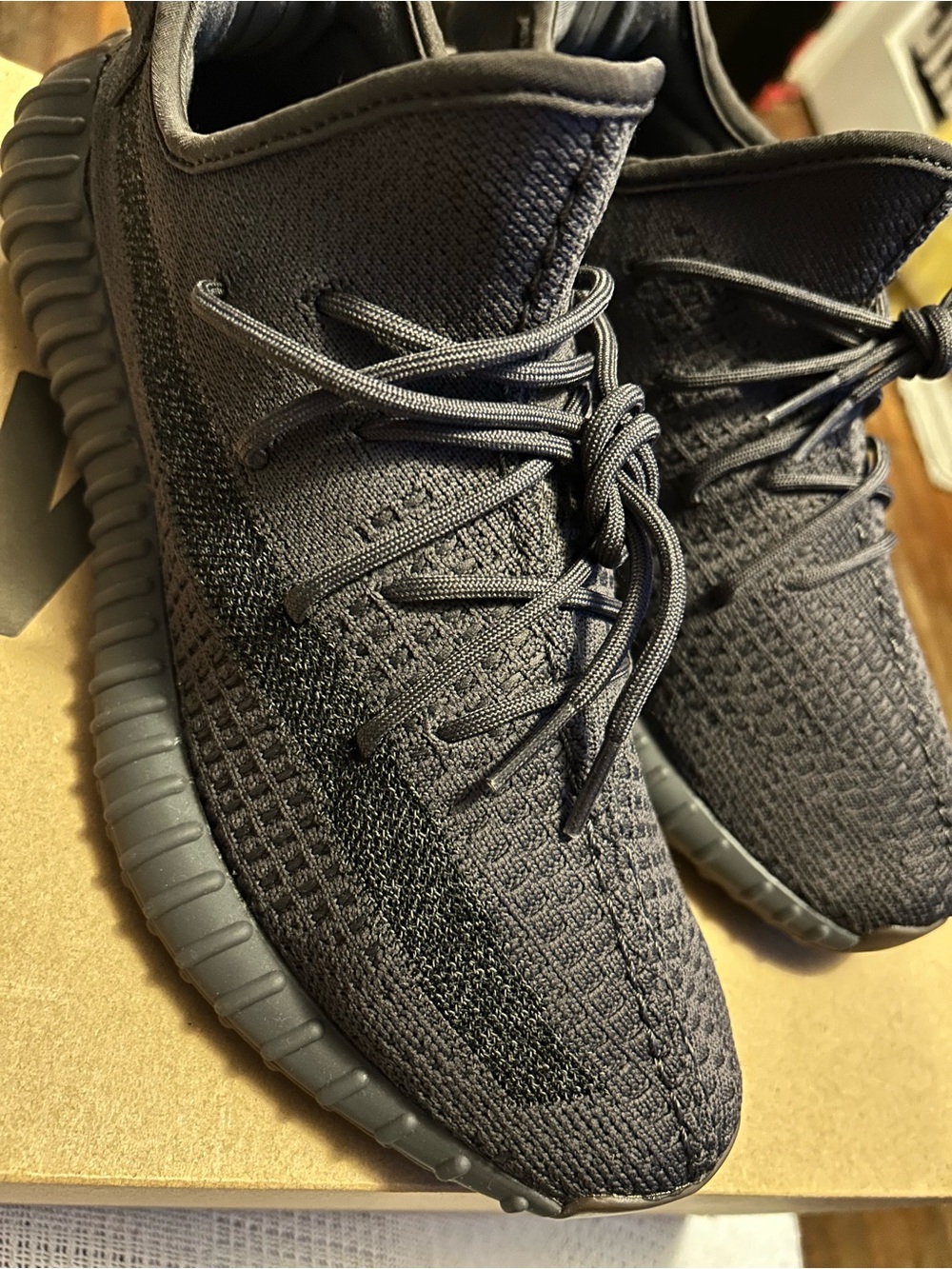 β¨ #Exclusive #Yeezy #350 #Galaxy #Cinder #Size 10 1/2 #NoBox #LikeNew - Picture 2 of 10